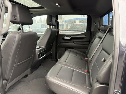 Used 2023 GMC Sierra 1500 SLT w/ SLT Premium Plus Package image 11