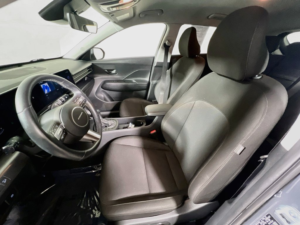 Used 2025 Hyundai Kona SEL AWD/4WD image 17