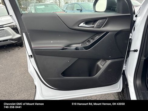 New 2026 Chevrolet Equinox RS w/ Convenience Package III FWD image 12