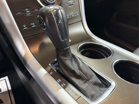 Used 2013 Ford Edge SEL image 23