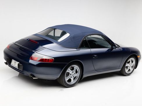 Used 2000 Porsche 911 Cabriolet image 19