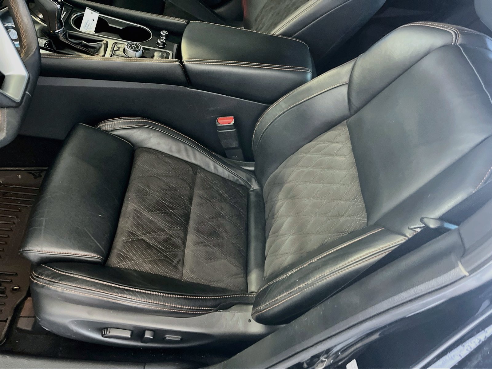 Used 2023 Nissan Maxima SR w/ Sport Mat Group FWD image 19