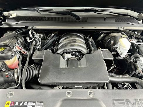 Used 2020 GMC Yukon Denali w/ Denali Ultimate Package AWD/4WD image 39
