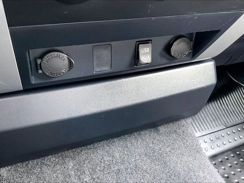 Used 2019 Toyota Tundra SR5 image 24
