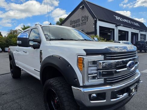 Used 2019 Ford F350 Lariat w/ Lariat Ultimate Package AWD/4WD image 5