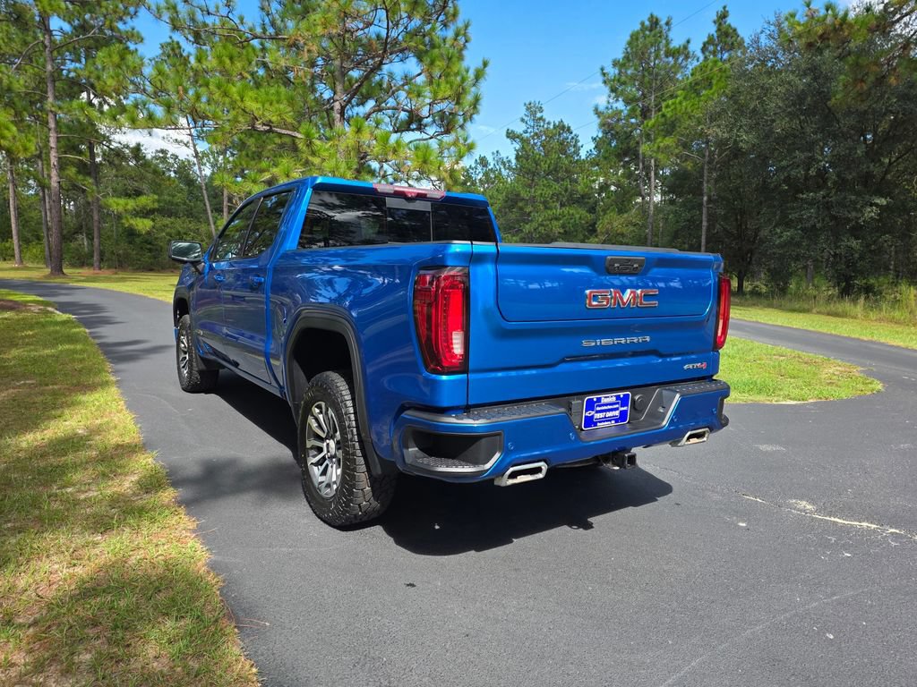 Used 2022 GMC Sierra 1500 AT4 w/ AT4 Premium Package AWD/4WD image 3
