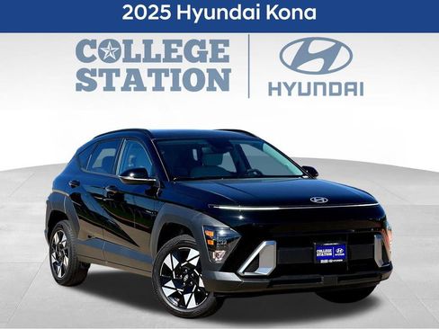Used 2025 Hyundai Kona SEL AWD/4WD image 3