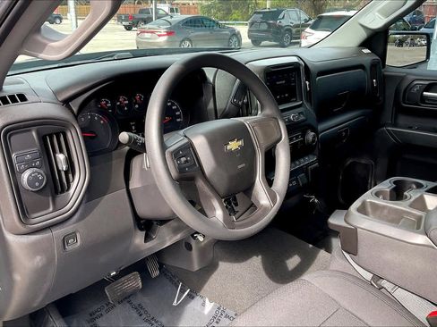 Used 2021 Chevrolet Silverado 1500 Custom image 17