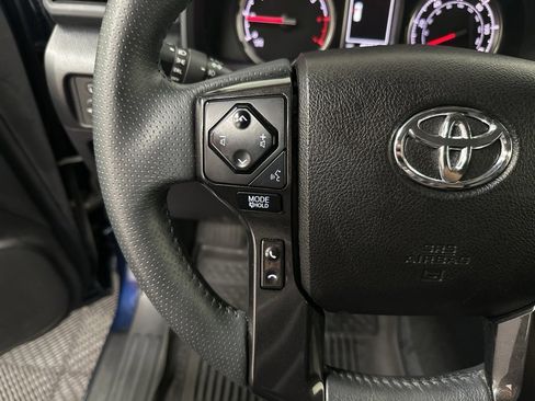 Used 2022 Toyota 4Runner TRD Off-Road Premium image 16