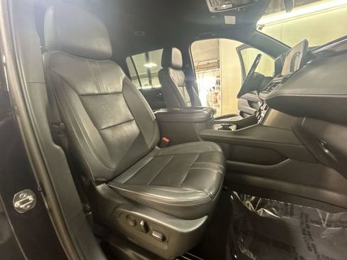 Certified 2022 Chevrolet Suburban RST w/ Sport Performance Package AWD/4WD image 28