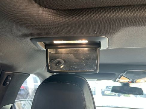 Used 2019 BMW 750i xDrive w/ Executive Package image 33