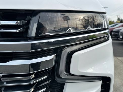 Used 2021 Chevrolet Tahoe Premier w/ Premium Package AWD/4WD image 9