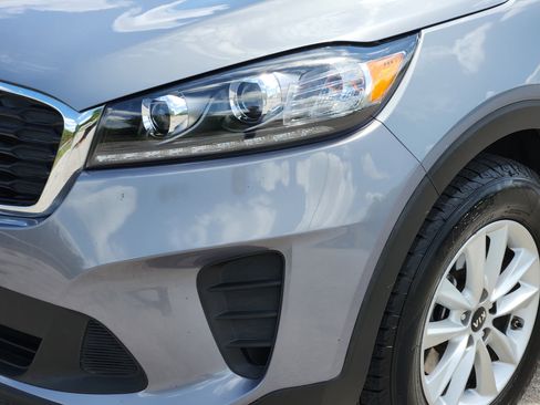 Used 2020 Kia Sorento L FWD image 8