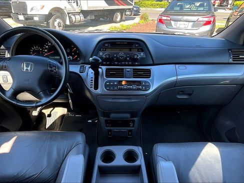 Used 2024 Volkswagen Atlas Cross Sport SEL R-Line AWD/4WD image 15