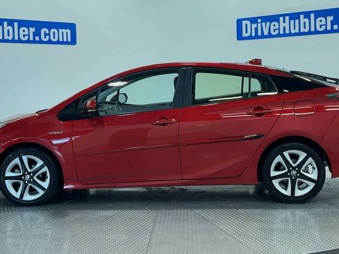 Used 2017 Toyota Prius Four Touring w/ Premium Convenience Package FWD image 5