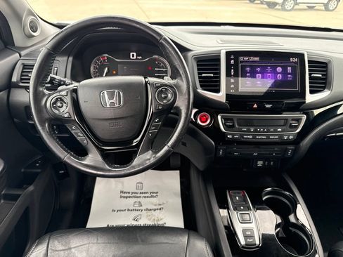 Used 2018 Honda Pilot Touring image 12