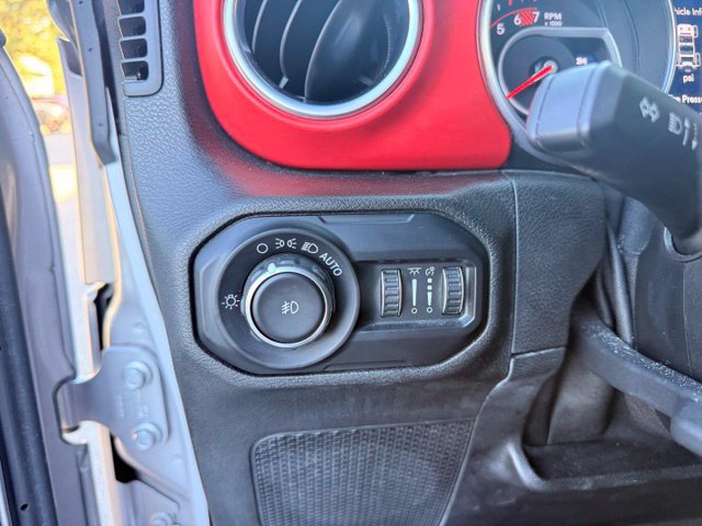 Used 2020 Jeep Wrangler Unlimited Rubicon w/ Steel Bumper Group AWD/4WD image 18