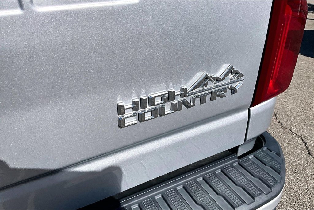 Used 2020 Chevrolet Silverado 3500 High Country AWD/4WD image 13