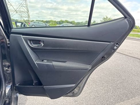 Used 2018 Toyota Corolla LE w/ Carpet Mat Package (TMS) FWD image 16