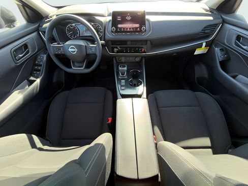 Used 2026 Nissan Rogue S FWD image 60