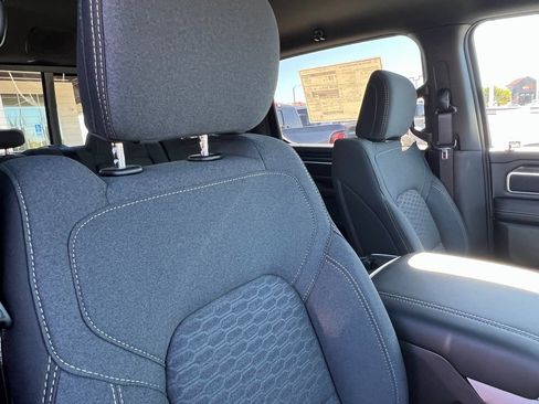 New 2026 RAM 1500 4x4 Crew Cab image 11