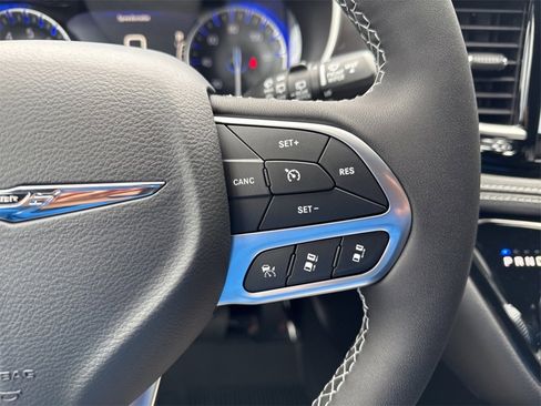 New 2026 Chrysler Pacifica Select image 18