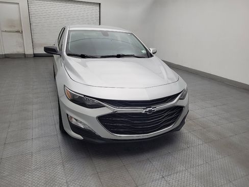 Used 2020 Chevrolet Malibu LT w/ Leather Package FWD image 14