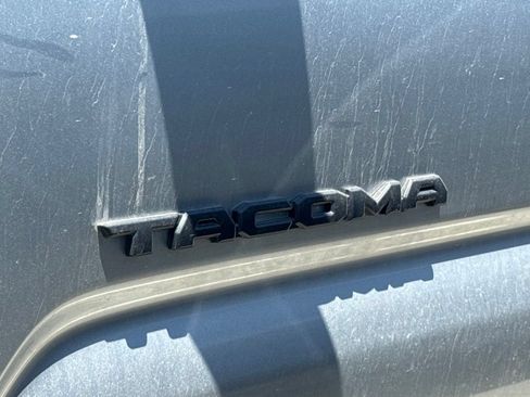 Used 2023 Toyota Tacoma TRD Off-Road AWD/4WD image 5