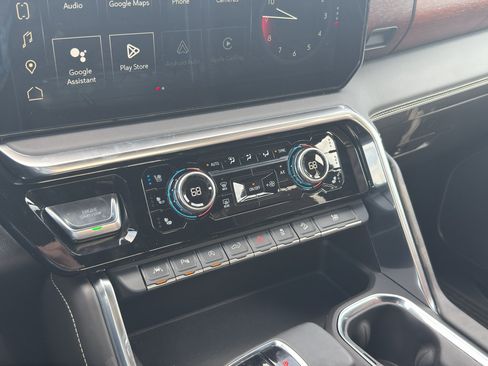 Used 2023 GMC Sierra 1500 Denali Ultimate AWD/4WD image 19