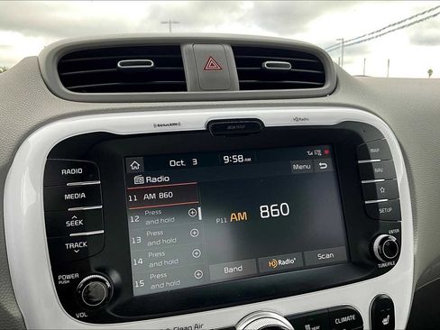 Used 2019 Kia Soul EV image 34