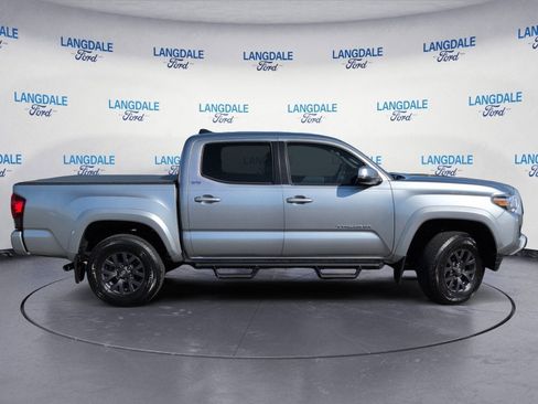 Used 2023 Toyota Tacoma SR5 AWD/4WD image 3