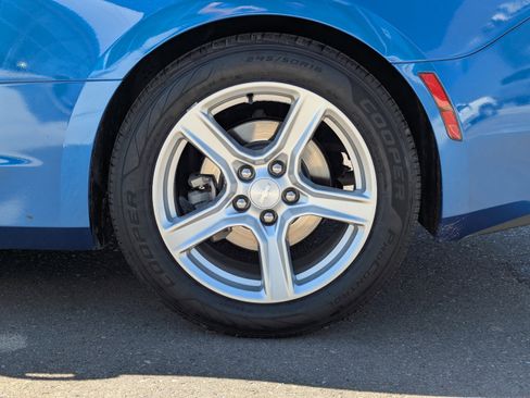 Used 2018 Chevrolet Camaro LT RWD image 43