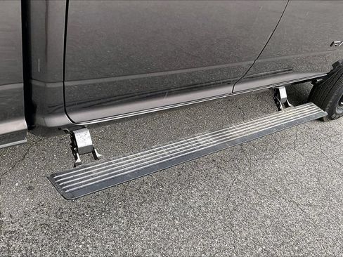 New 2026 RAM 3500 Laramie AWD/4WD image 9