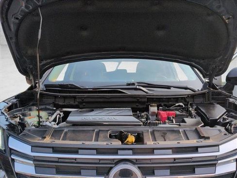 Used 2024 Nissan Rogue SV image 21