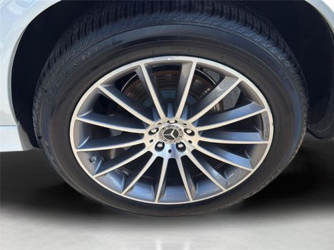Used 2021 Mercedes-Benz GLE 450 4MATIC w/ AMG Line Exterior image 26