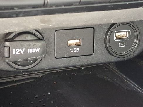 Used 2023 Hyundai Elantra SEL w/ Convenience Package FWD image 25
