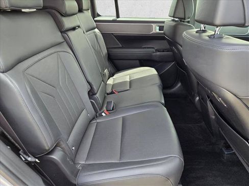 Used 2026 Hyundai Santa Fe SEL FWD image 18
