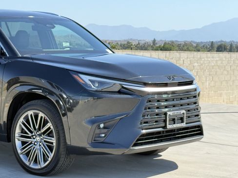 New 2026 Lexus TX 550h AWD Plug-In Hybrid w/ Technology Package image 3