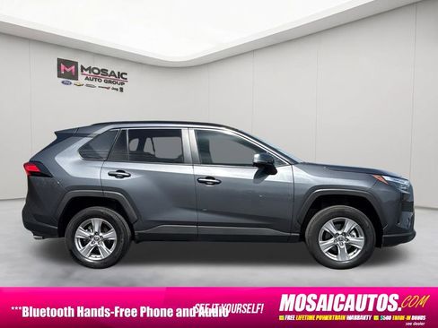 Used 2025 Toyota RAV4 XLE AWD/4WD image 8