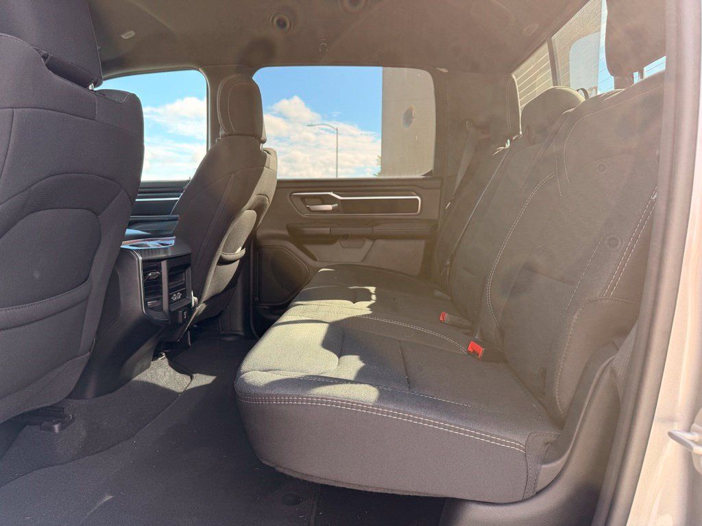 Used 2025 RAM 1500 Big Horn AWD/4WD image 5