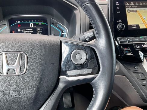Used 2018 Honda Odyssey Touring image 24