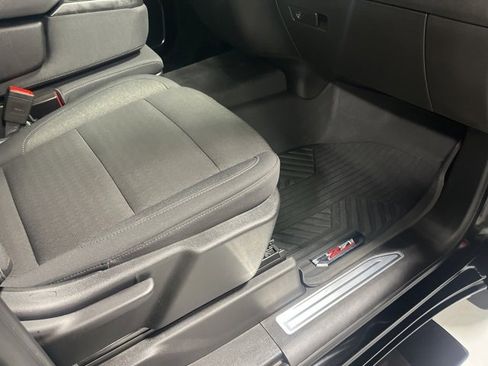 Used 2025 Chevrolet Silverado 1500 RST image 21