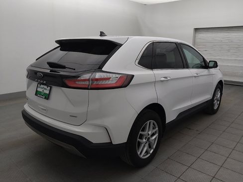 Used 2024 Ford Edge SEL image 9
