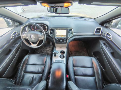 Used 2015 Jeep Grand Cherokee Limited image 2