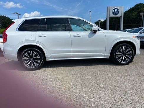 Used 2021 Volvo XC90 T6 Momentum w/ Climate Package AWD/4WD image 7