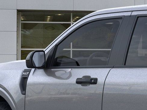 New 2025 Ford Maverick XLT w/ XLT Luxury Package FWD image 21