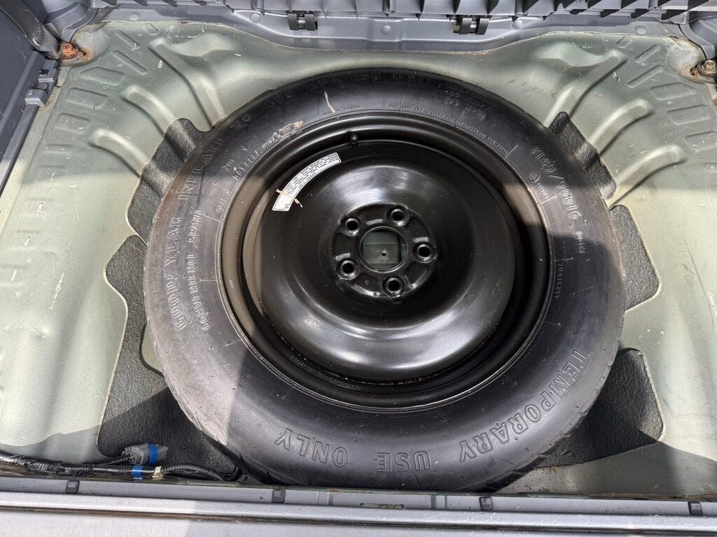 Used 2005 Honda Element LX image 35
