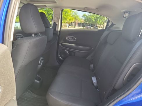 Used 2018 Honda HR-V EX image 17