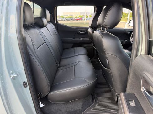 Used 2023 Toyota Tacoma TRD Sport image 18