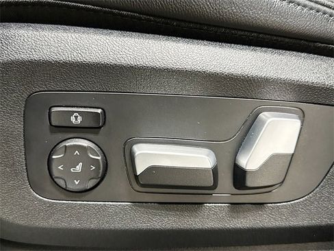 Used 2022 BMW X5 xDrive40i w/ Premium Package image 21